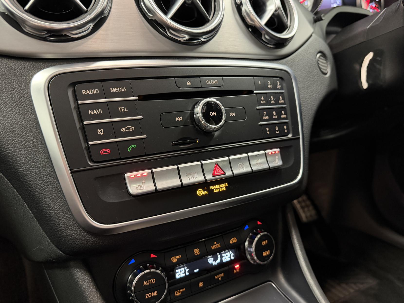 Mercedes-Benz GLA 1.6 GLA200 AMG Line Edition (Plus) SUV 5dr Petrol 7G-DCT Euro 6 (s/s) (156 ps)