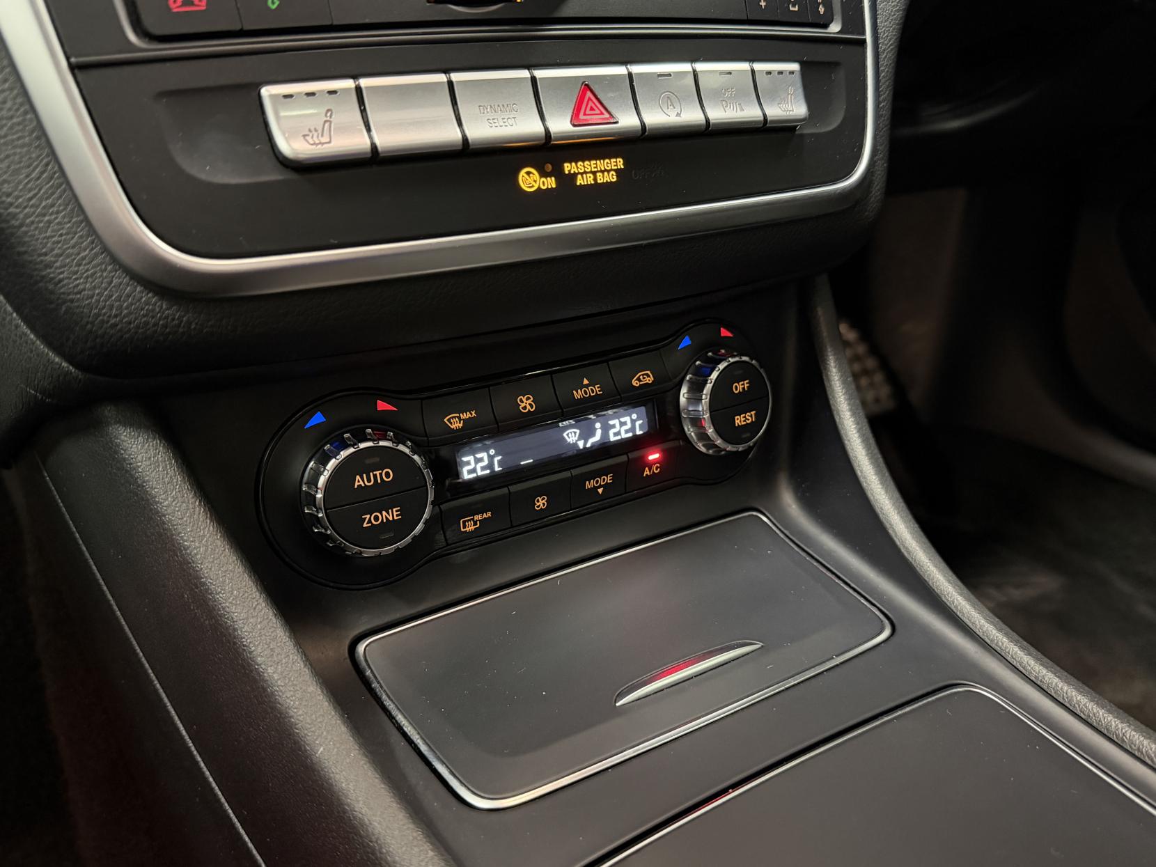 Mercedes-Benz GLA 1.6 GLA200 AMG Line Edition (Plus) SUV 5dr Petrol 7G-DCT Euro 6 (s/s) (156 ps)