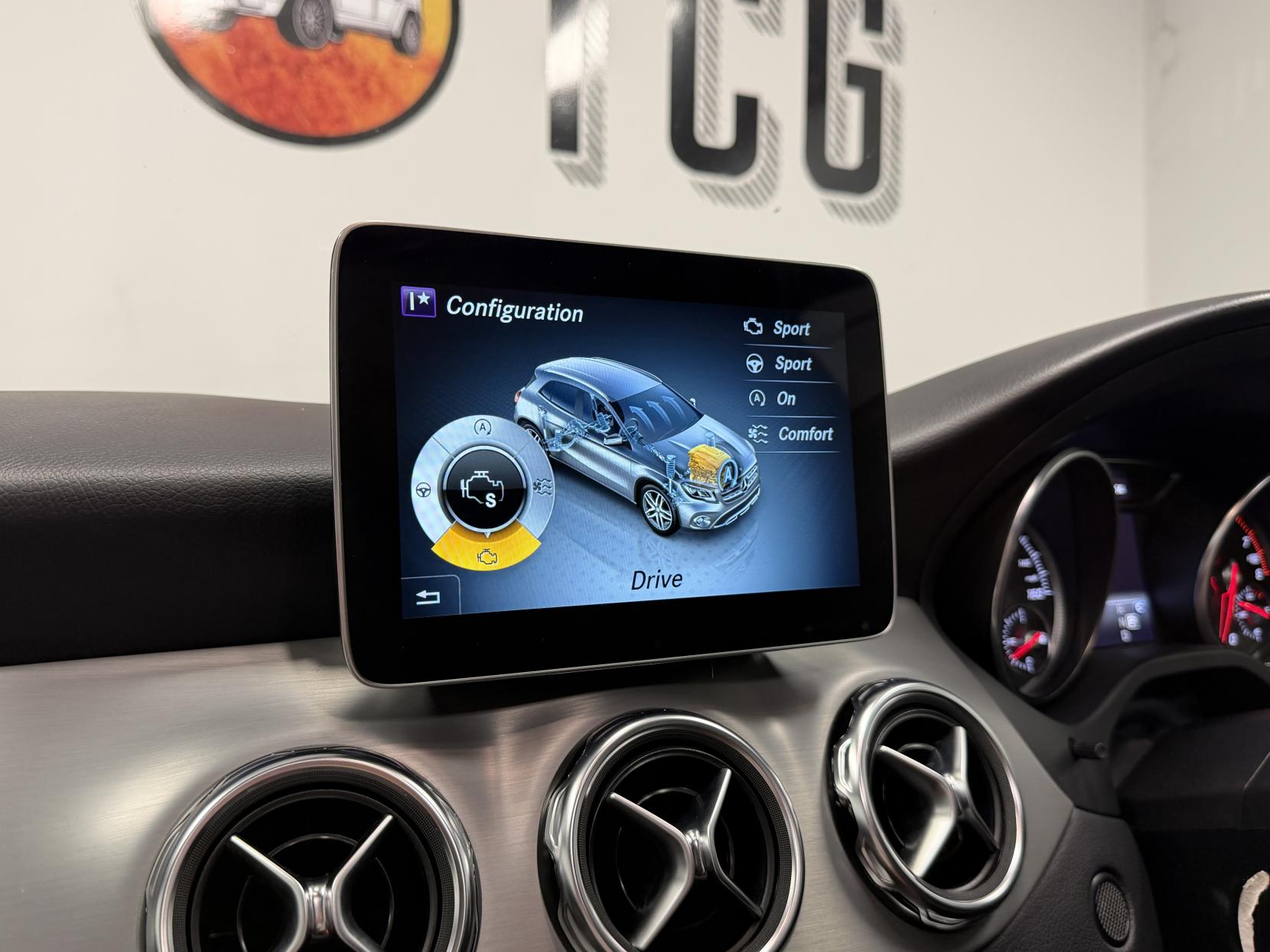 Mercedes-Benz GLA 1.6 GLA200 AMG Line Edition (Plus) SUV 5dr Petrol 7G-DCT Euro 6 (s/s) (156 ps)