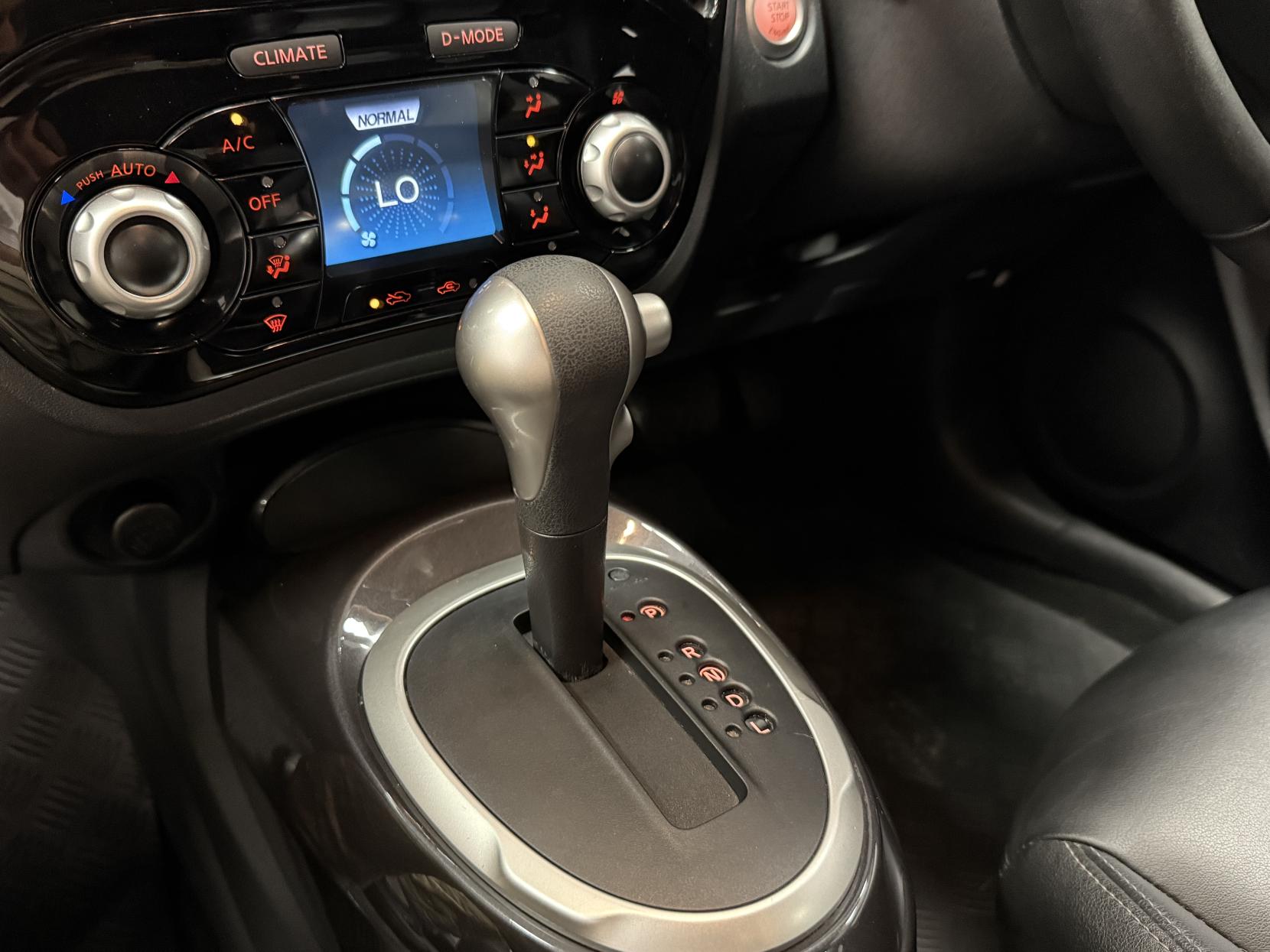 Nissan Juke 1.6 Tekna SUV 5dr Petrol XTRON Euro 6 (117 ps)