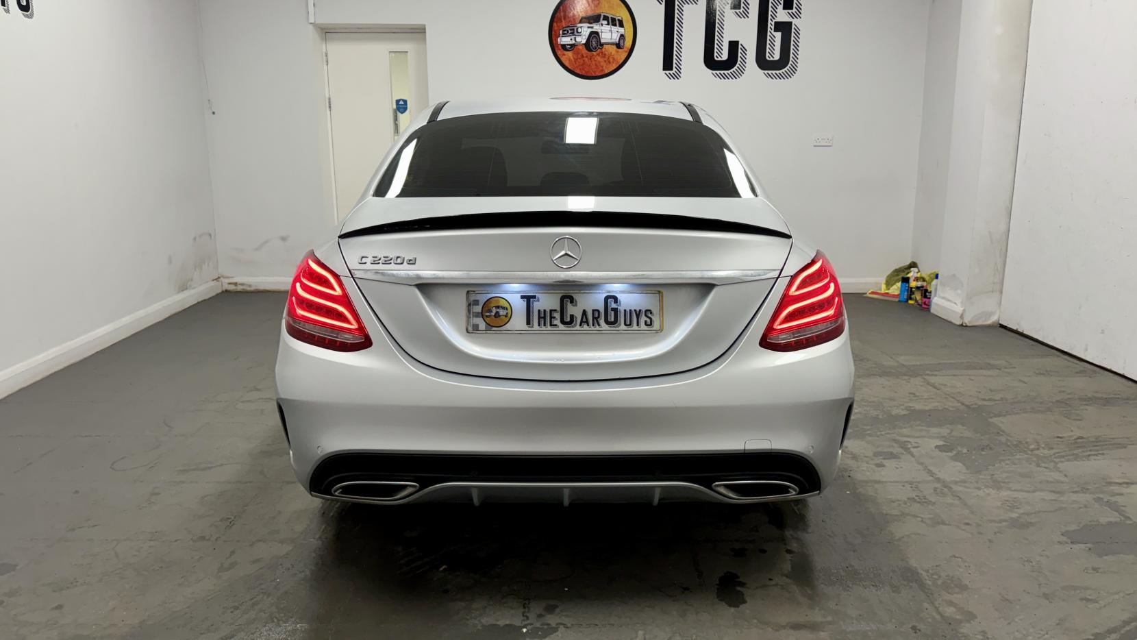 Mercedes-Benz C Class 2.1 C220d AMG Line Saloon 4dr Diesel G-Tronic+ Euro 6 (s/s) (170 ps)