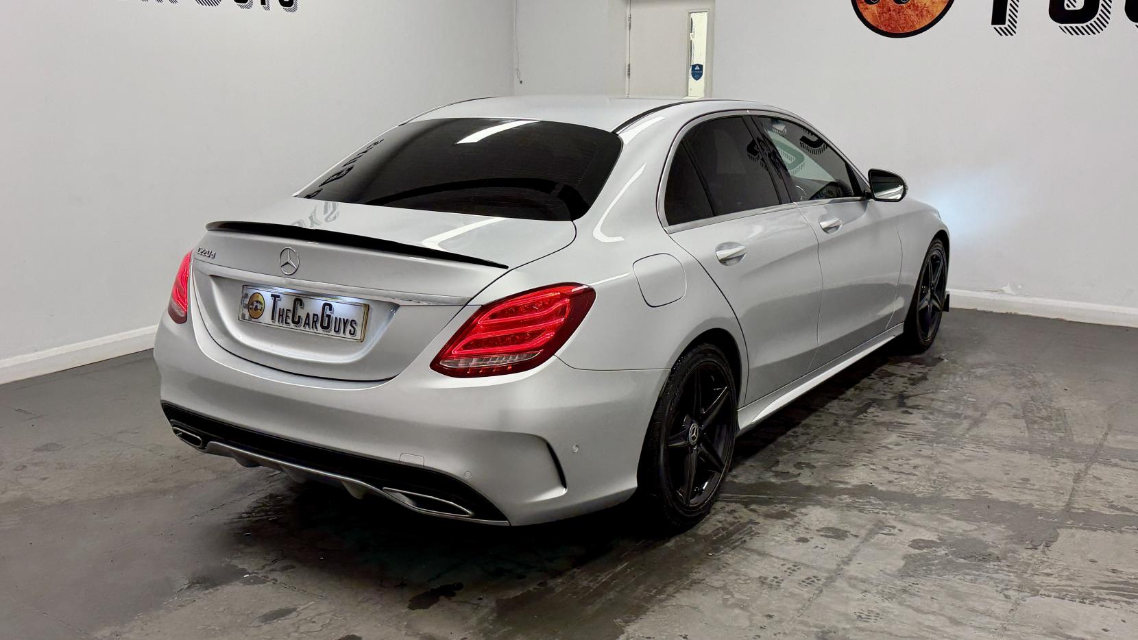 Mercedes-Benz C Class 2.1 C220d AMG Line Saloon 4dr Diesel G-Tronic+ Euro 6 (s/s) (170 ps)