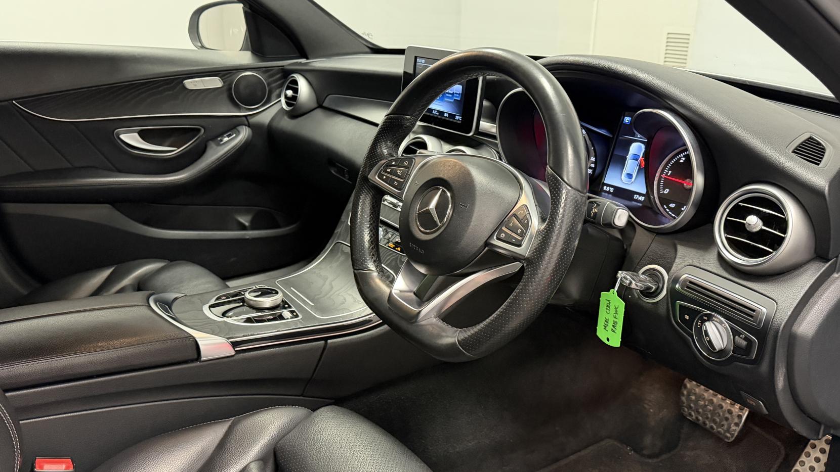 Mercedes-Benz C Class 2.1 C220d AMG Line Saloon 4dr Diesel G-Tronic+ Euro 6 (s/s) (170 ps)