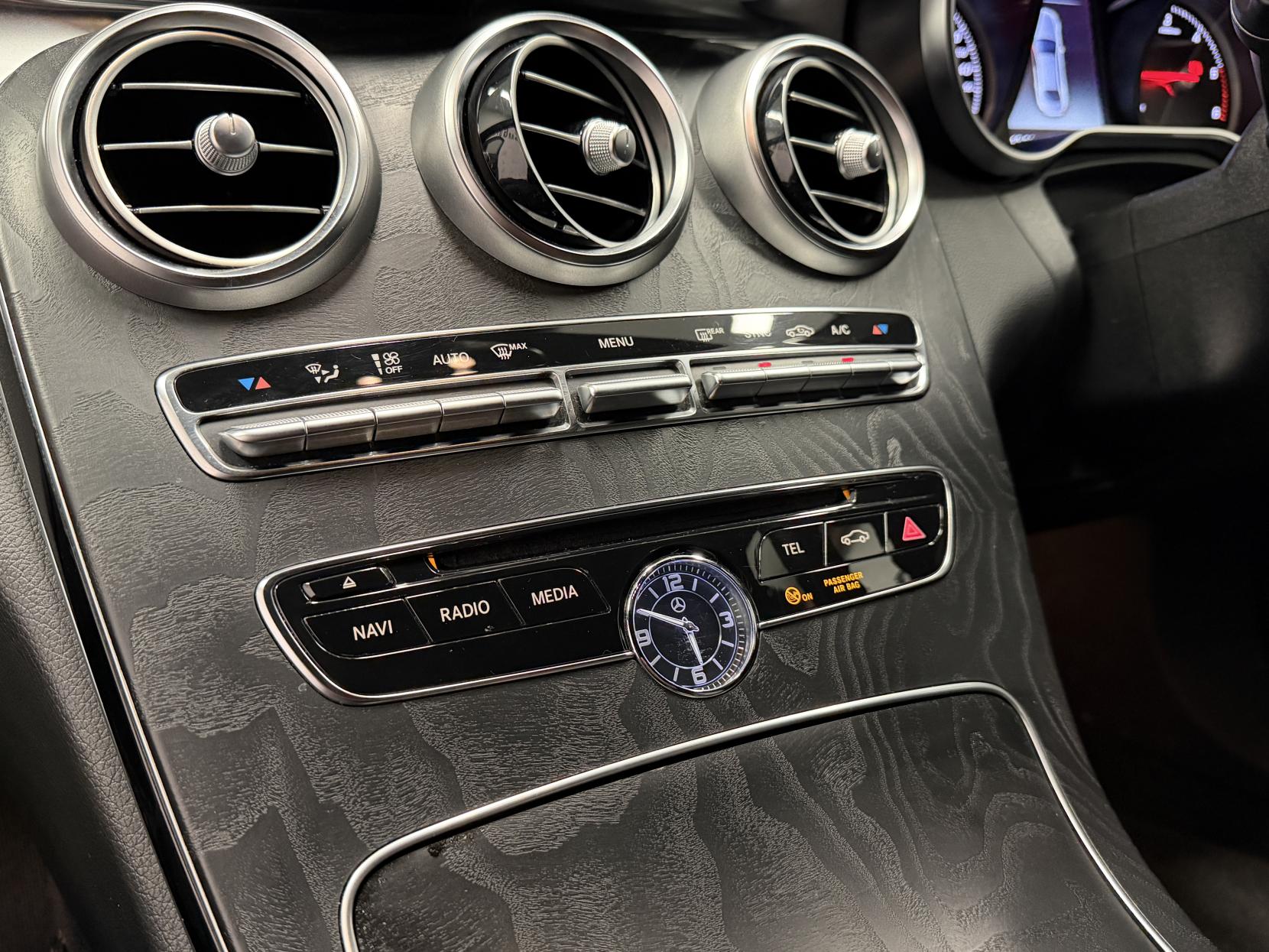 Mercedes-Benz C Class 2.1 C220d AMG Line Saloon 4dr Diesel G-Tronic+ Euro 6 (s/s) (170 ps)