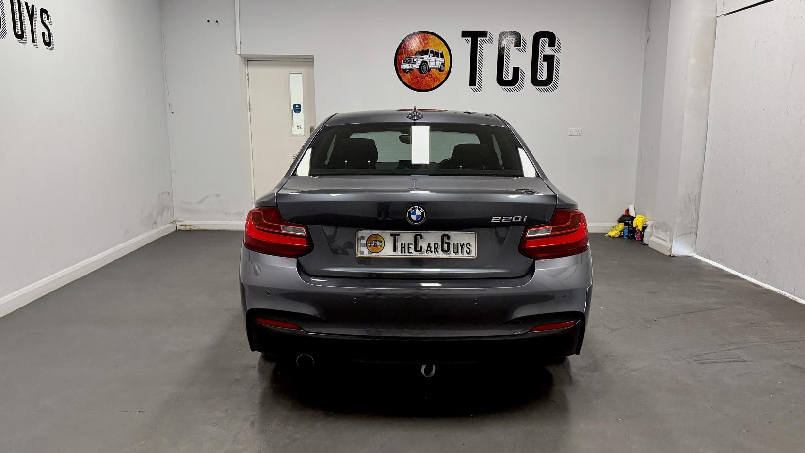 BMW 2 Series 2.0 220i M Sport Coupe 2dr Petrol Auto Euro 6 (s/s) (184 ps)