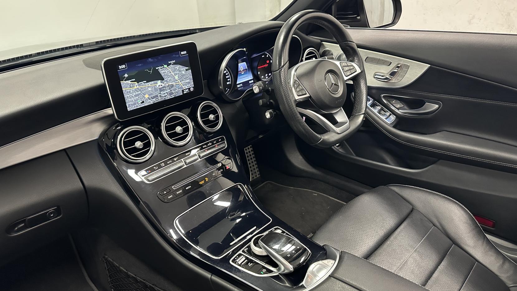 Mercedes-Benz C Class 2.1 C250d AMG Line (Premium Plus) Cabriolet 2dr Diesel G-Tronic+ Euro 6 (s/s) (204 ps)