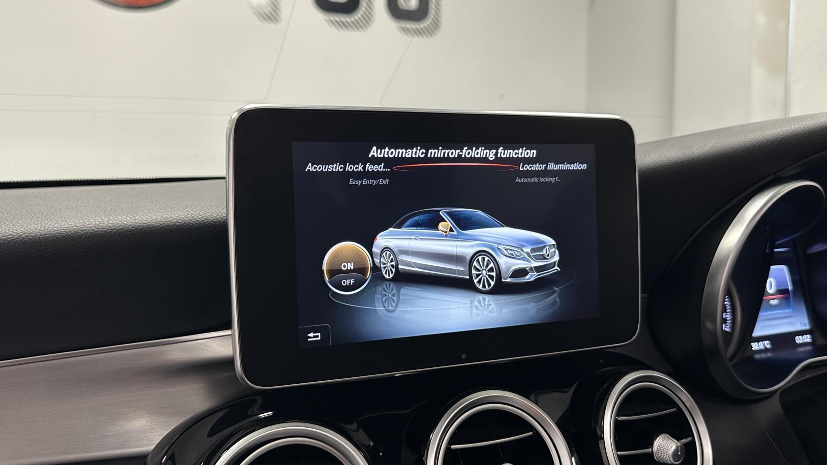Mercedes-Benz C Class 2.1 C250d AMG Line (Premium Plus) Cabriolet 2dr Diesel G-Tronic+ Euro 6 (s/s) (204 ps)