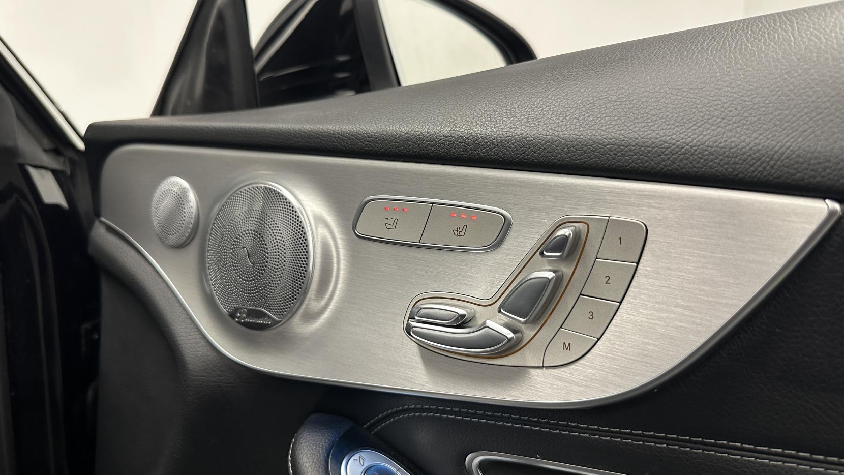 Mercedes-Benz C Class 2.1 C250d AMG Line (Premium Plus) Cabriolet 2dr Diesel G-Tronic+ Euro 6 (s/s) (204 ps)