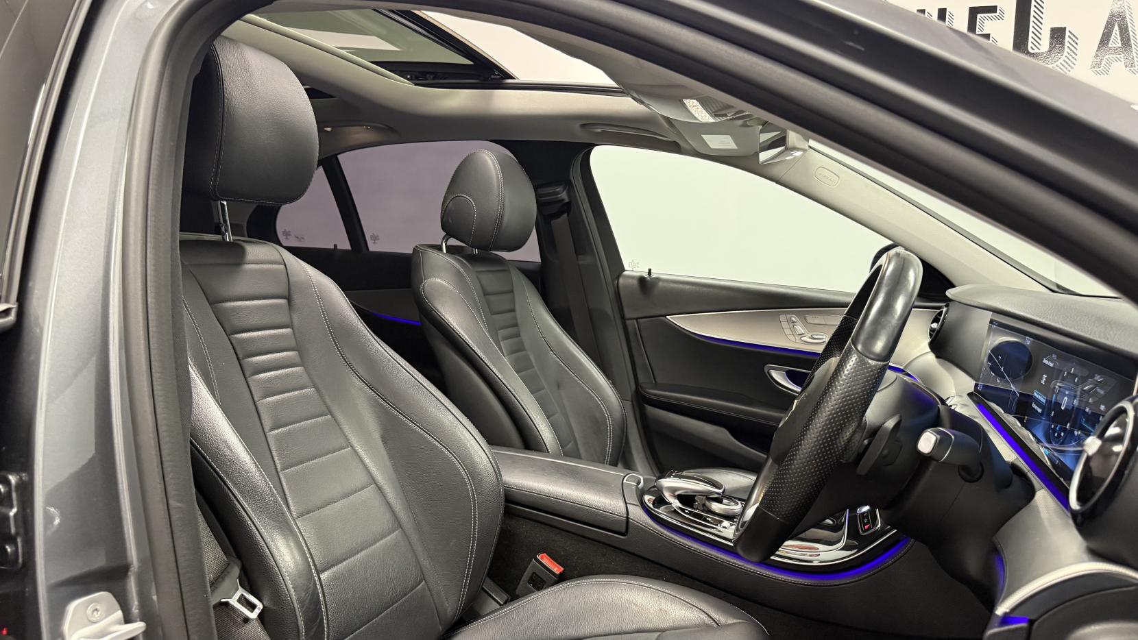 Mercedes-Benz E Class 2.0 E220d SE (Premium) Saloon 4dr Diesel G-Tronic+ Euro 6 (s/s) (194 ps)