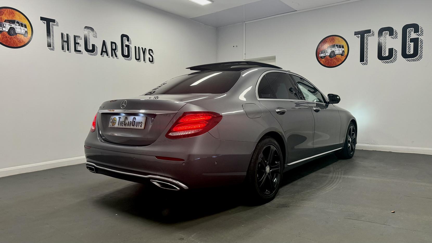 Mercedes-Benz E Class 2.0 E220d SE (Premium) Saloon 4dr Diesel G-Tronic+ Euro 6 (s/s) (194 ps)