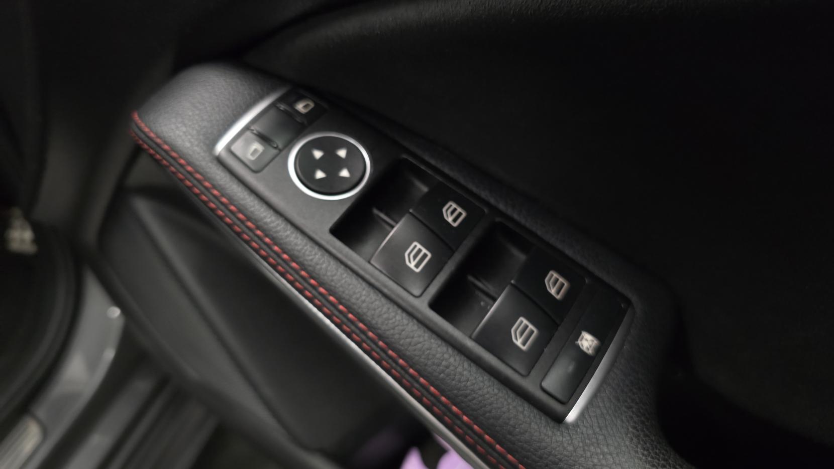 Mercedes-Benz A Class 1.5 A180d AMG Line Hatchback 5dr Diesel 7G-DCT Euro 6 (s/s) (109 ps)