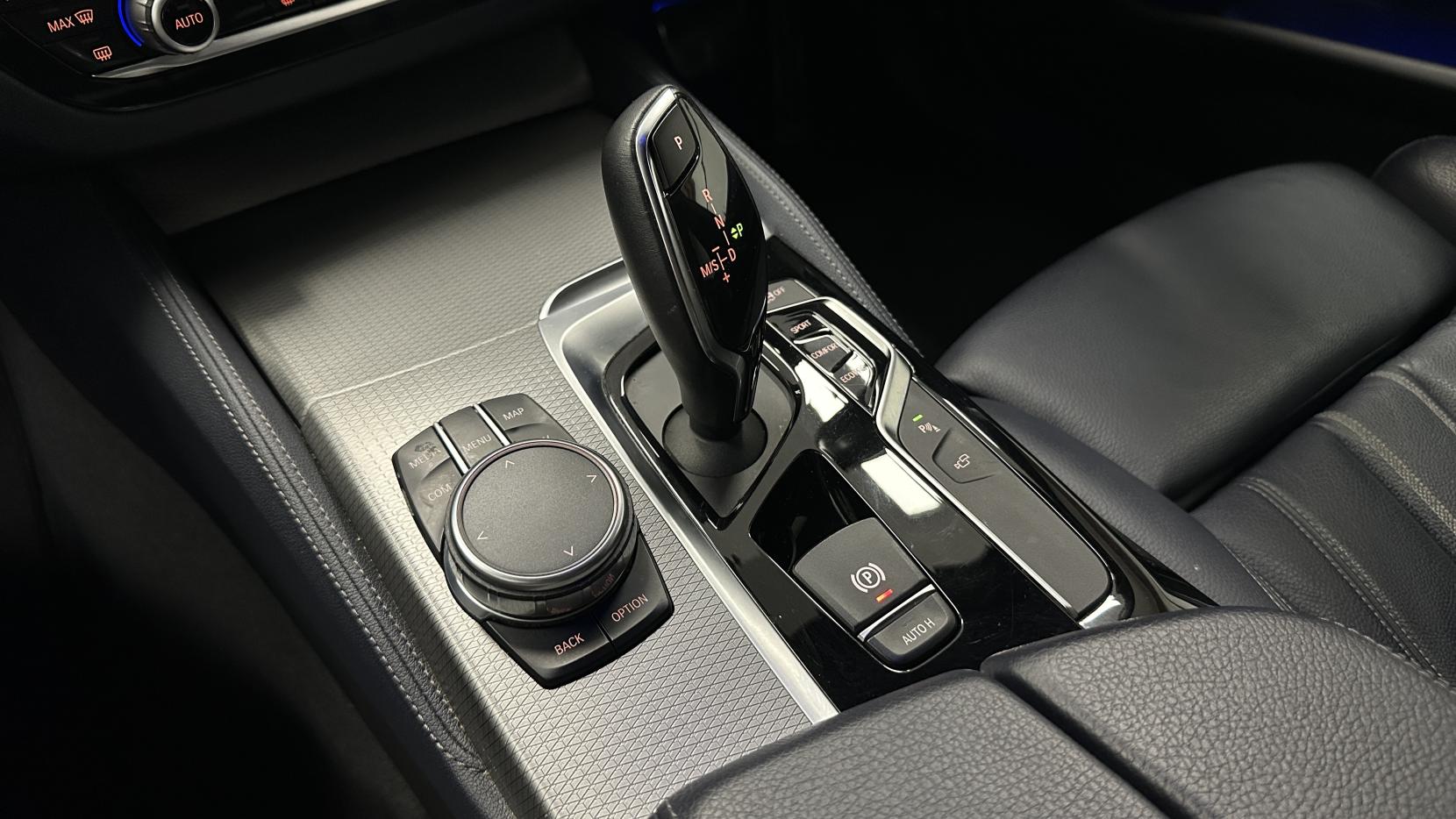 BMW 5 Series 3.0 540i M Sport Saloon 4dr Petrol Auto xDrive Euro 6 (s/s) (340 ps)