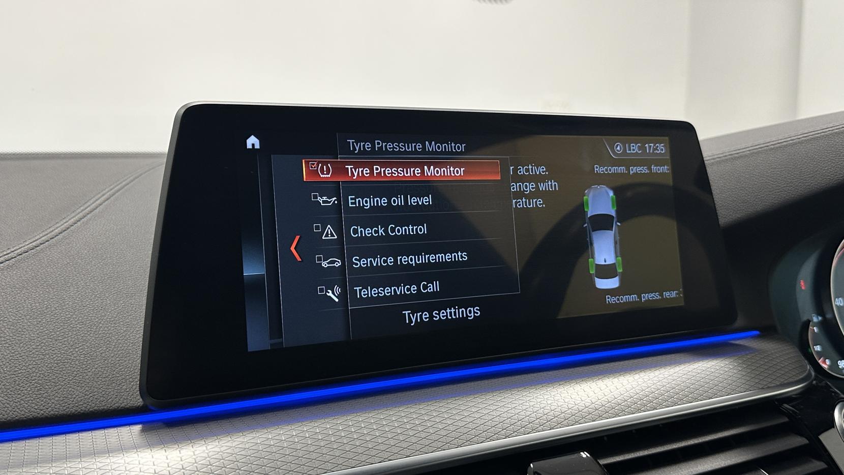 BMW 5 Series 3.0 540i M Sport Saloon 4dr Petrol Auto xDrive Euro 6 (s/s) (340 ps)