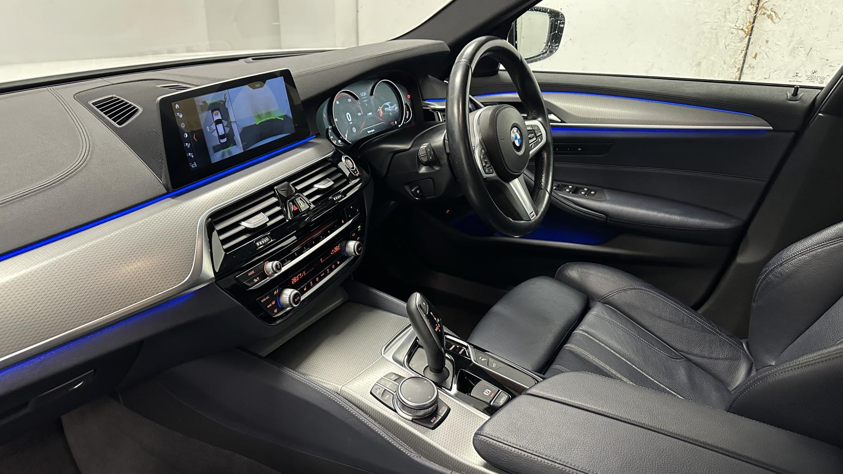 BMW 5 Series 3.0 540i M Sport Saloon 4dr Petrol Auto xDrive Euro 6 (s/s) (340 ps)