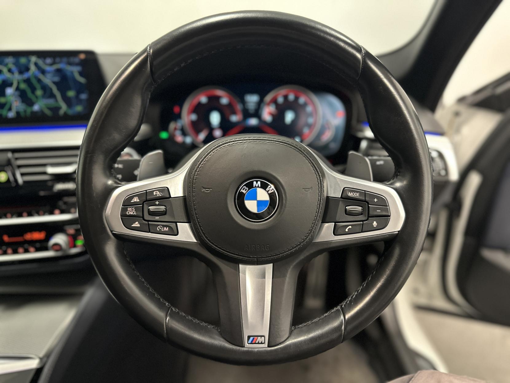 BMW 5 Series 3.0 540i M Sport Saloon 4dr Petrol Auto xDrive Euro 6 (s/s) (340 ps)