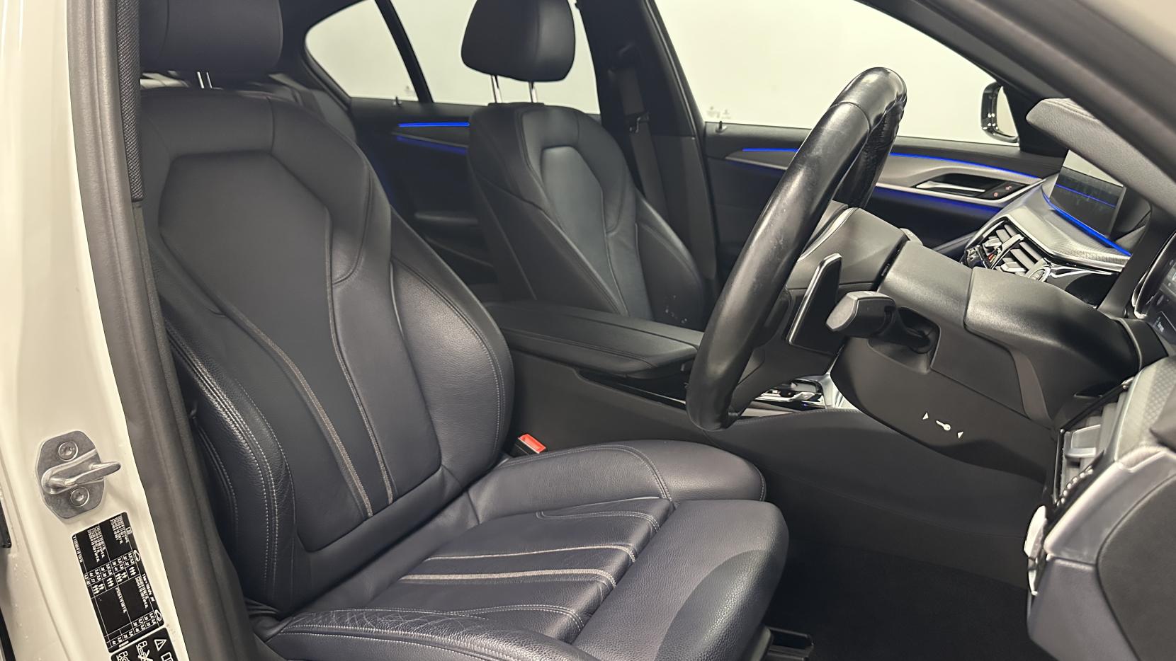 BMW 5 Series 3.0 540i M Sport Saloon 4dr Petrol Auto xDrive Euro 6 (s/s) (340 ps)