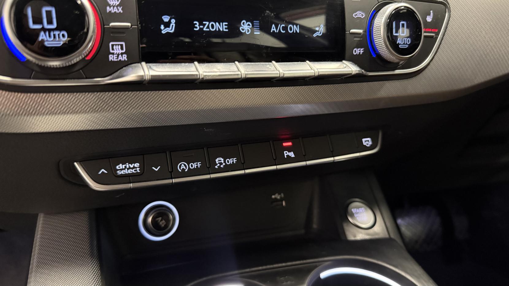 Audi A4 Avant 2.0 TDI 35 Sport Estate 5dr Diesel S Tronic Euro 6 (s/s) (150 ps)