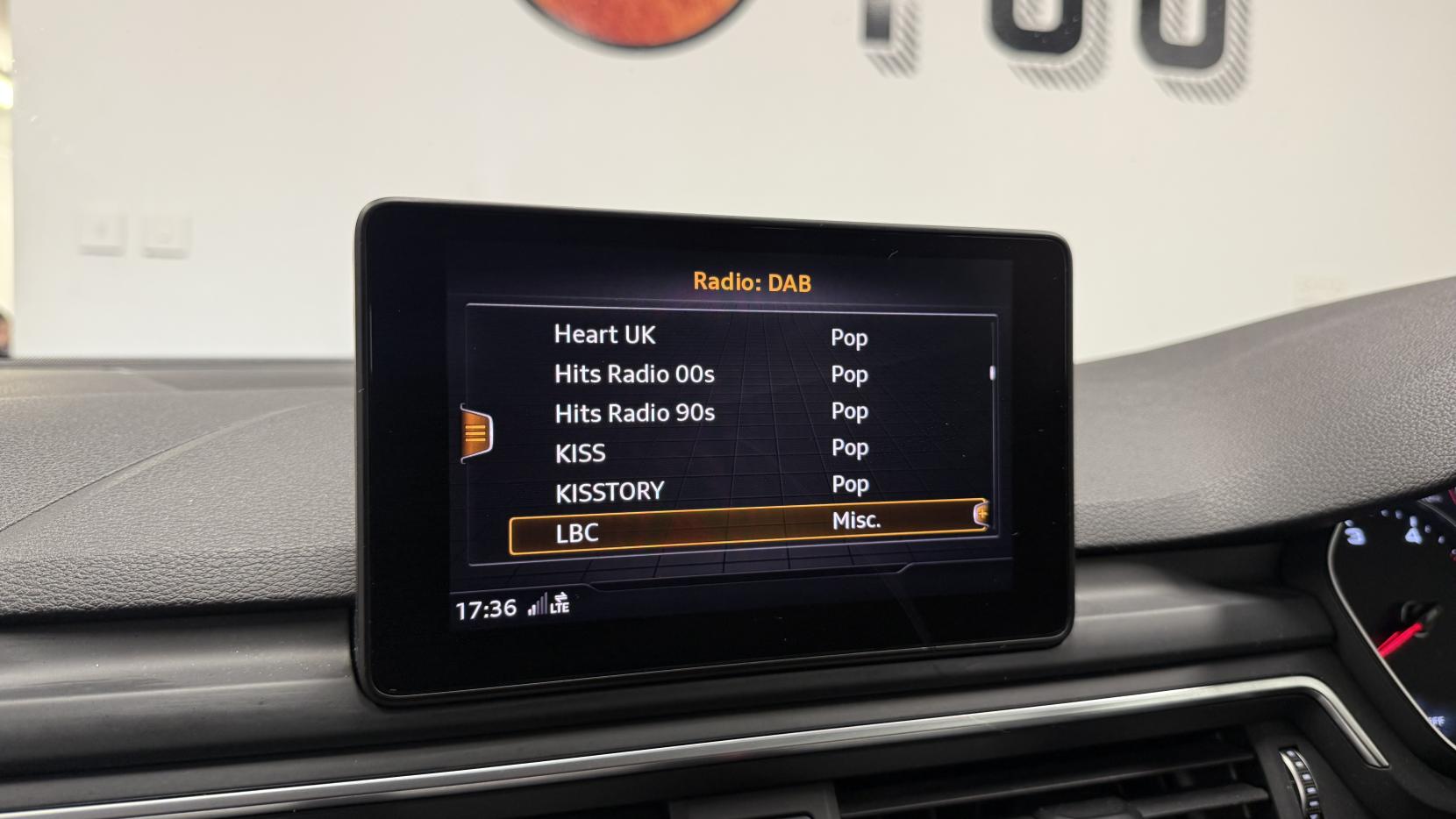 Audi A4 Avant 2.0 TDI 35 Sport Estate 5dr Diesel S Tronic Euro 6 (s/s) (150 ps)