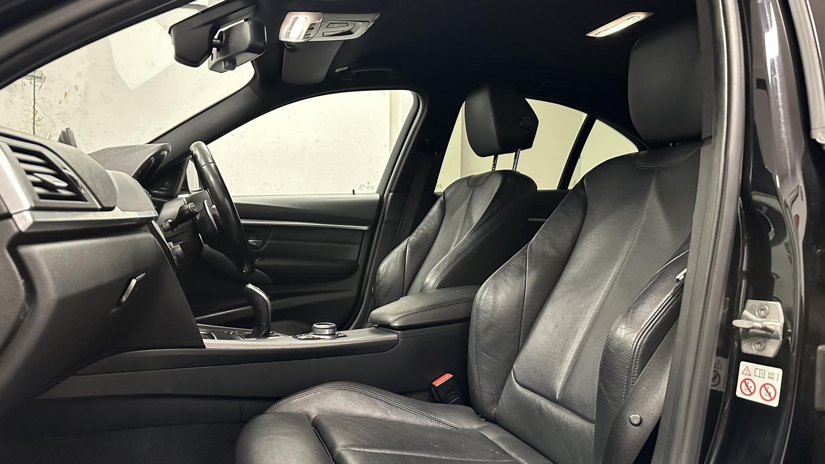 BMW 3 Series 2.0 320d M Sport Shadow Edition Saloon 4dr Diesel Auto xDrive Euro 6 (s/s) (190 ps)