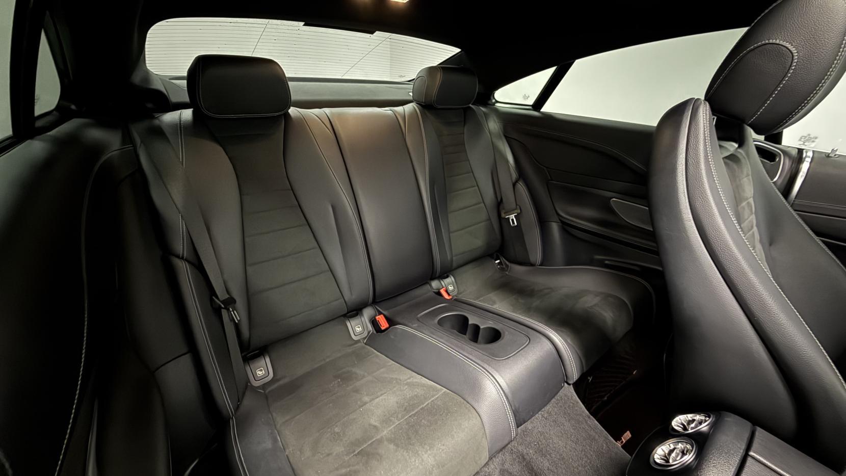 Mercedes-Benz E Class 2.0 E220d AMG Line (Premium Plus) Coupe 2dr Diesel G-Tronic+ Euro 6 (s/s) (194 ps)