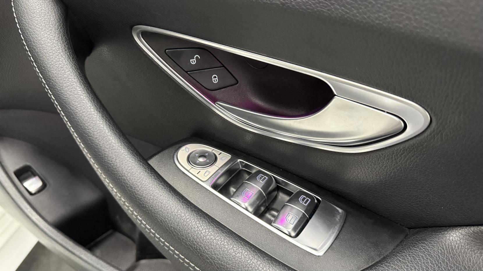 Mercedes-Benz E Class 2.0 E220d AMG Line (Premium Plus) Coupe 2dr Diesel G-Tronic+ Euro 6 (s/s) (194 ps)