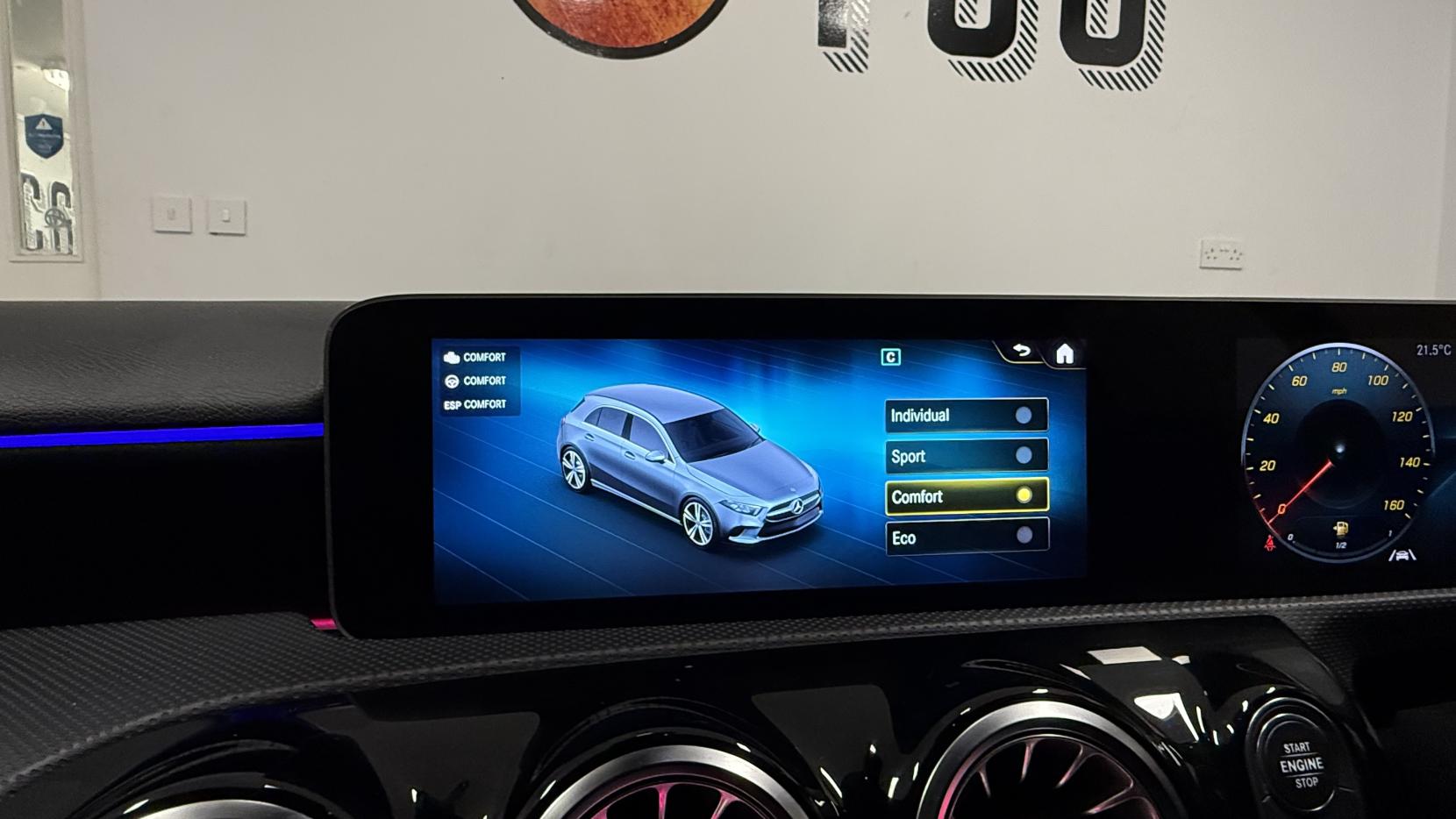 Mercedes-Benz A Class 2.0 A250 AMG Line (Premium Plus) Hatchback 5dr Petrol 7G-DCT Euro 6 (s/s) (224 ps)