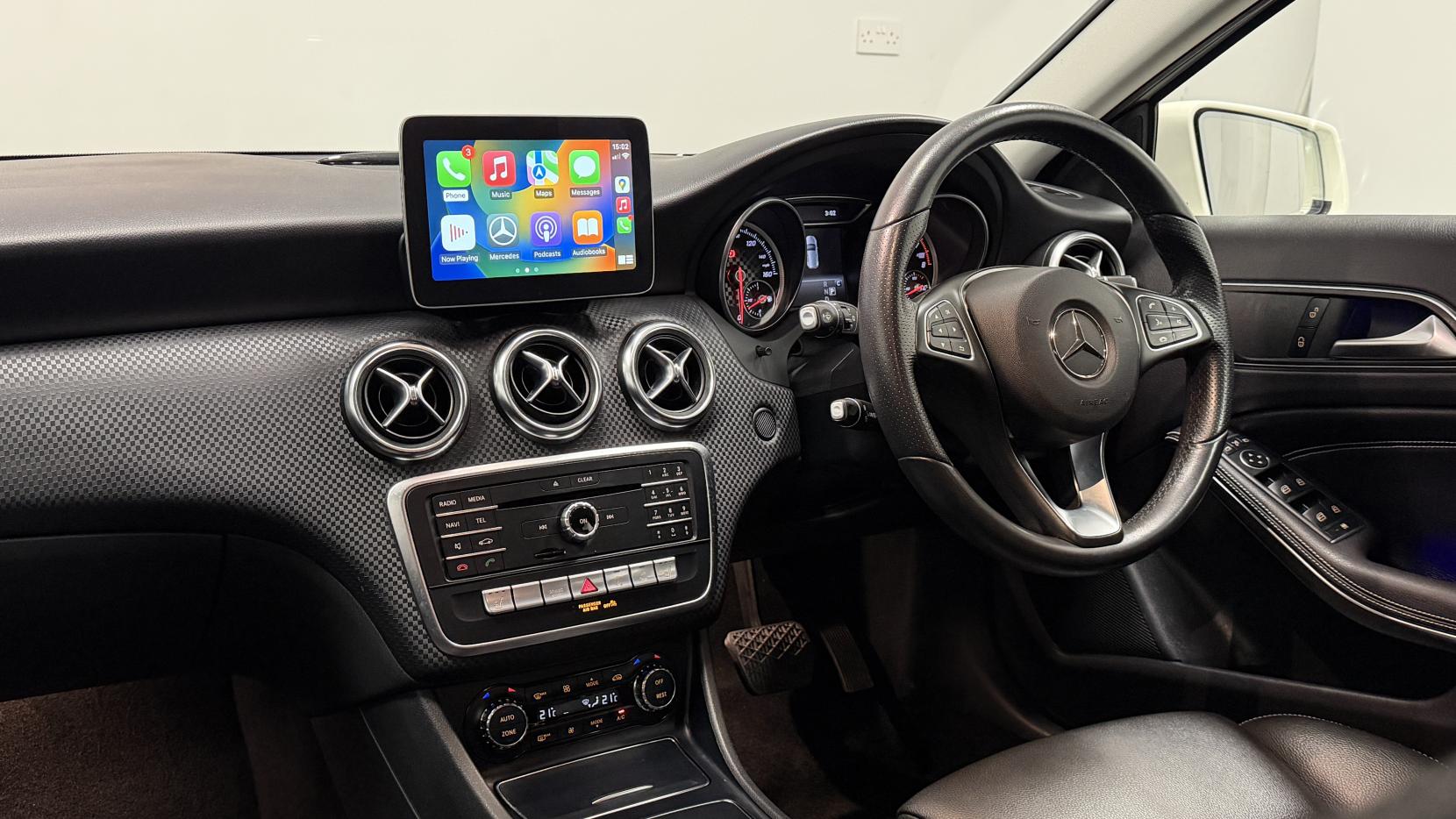 Mercedes-Benz A Class 1.6 A180 Sport (Premium) Hatchback 5dr Petrol 7G-DCT Euro 6 (s/s) (122 ps)
