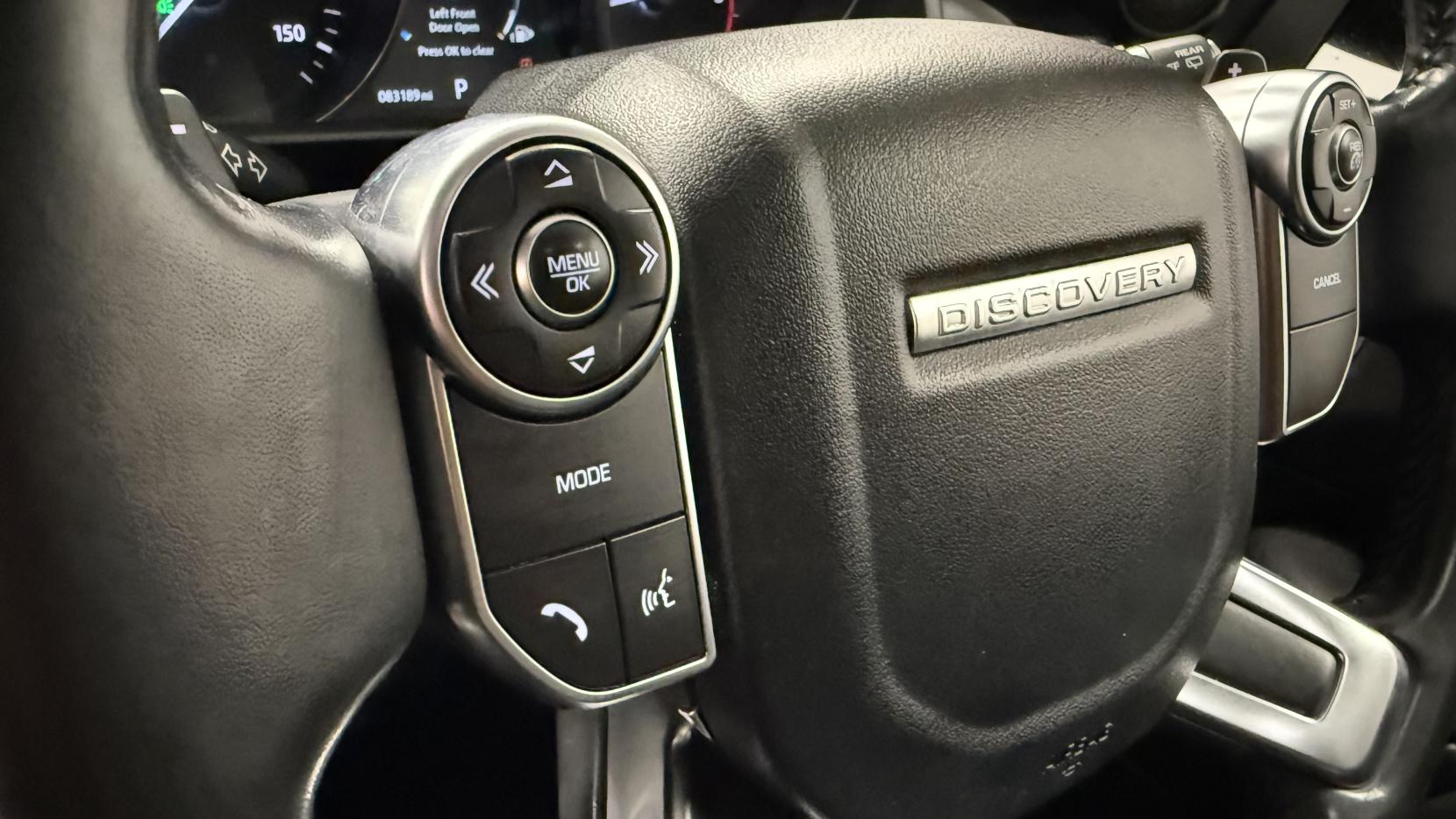 Land Rover Discovery 2.0 SD4 SE SUV 5dr Diesel Auto 4WD Euro 6 (s/s) (240 ps)