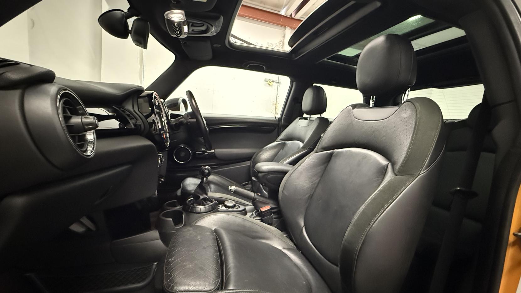 MINI Hatch 2.0 Cooper S Hatchback 3dr Petrol Manual Euro 6 (s/s) (192 ps)