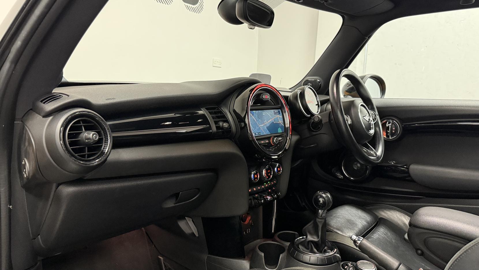 MINI Hatch 2.0 Cooper S Hatchback 3dr Petrol Manual Euro 6 (s/s) (192 ps)