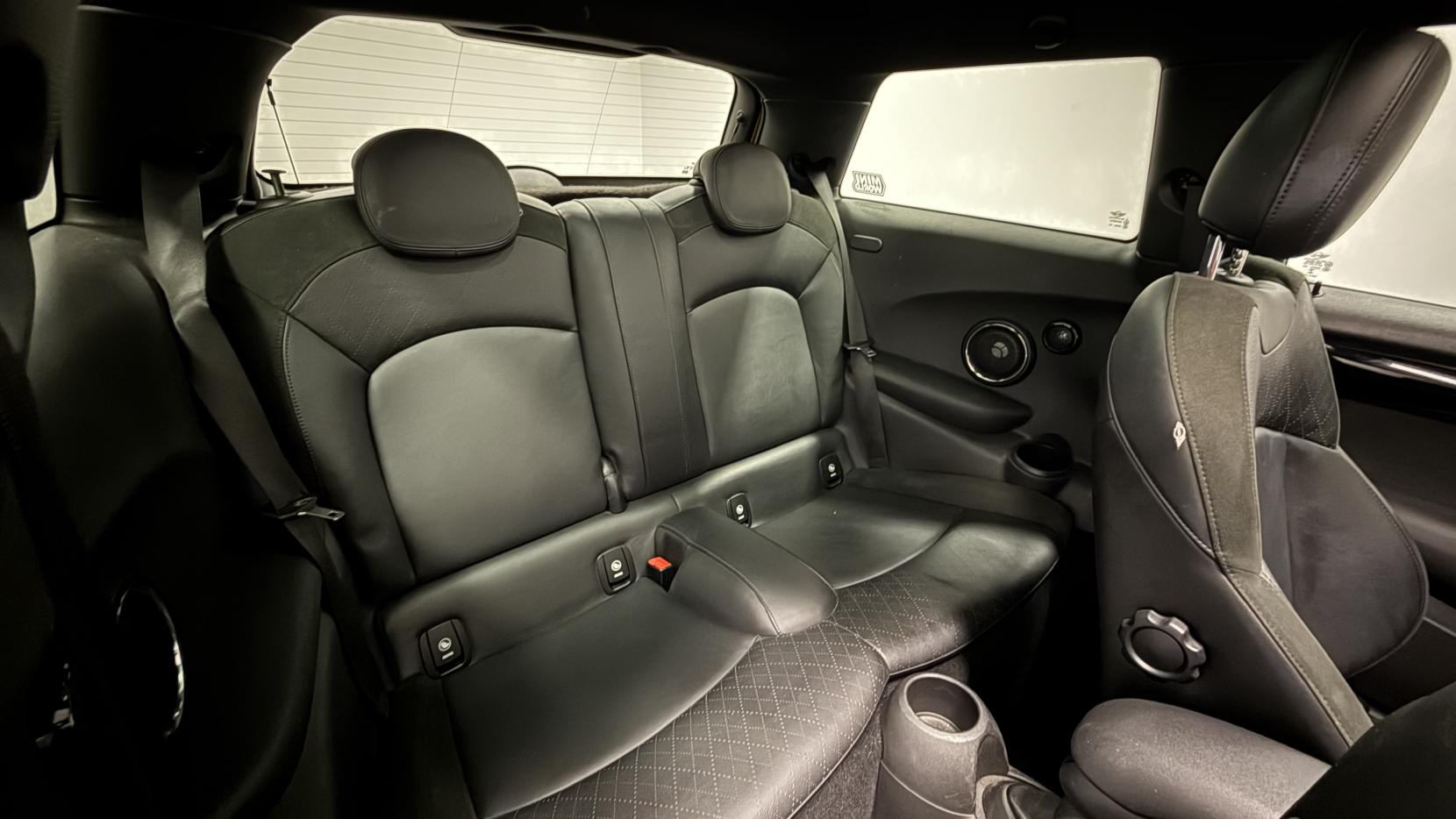 MINI Hatch 2.0 Cooper S Hatchback 3dr Petrol Manual Euro 6 (s/s) (192 ps)