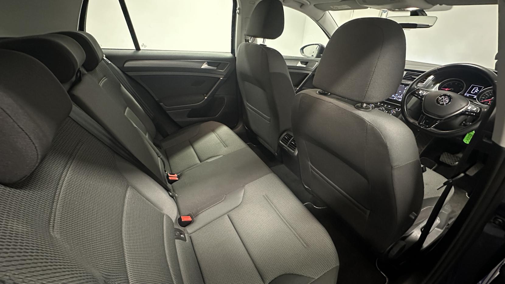 Volkswagen Golf 1.5 TSI EVO BlueMotion Tech SE Nav Hatchback 5dr Petrol DSG Euro 6 (s/s) (130 ps)