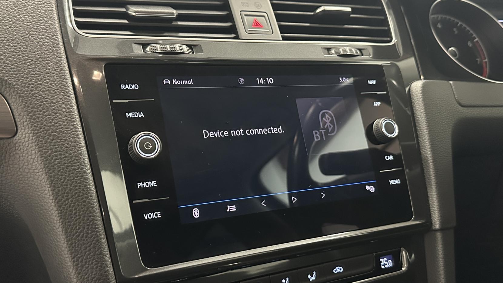 Volkswagen Golf 1.5 TSI EVO BlueMotion Tech SE Nav Hatchback 5dr Petrol DSG Euro 6 (s/s) (130 ps)