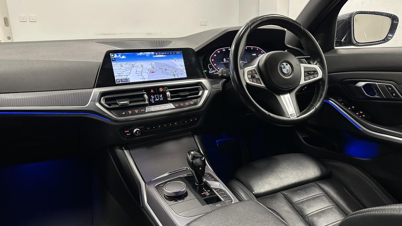 BMW 3 Series 2.0 320d M Sport Saloon 4dr Diesel Auto Euro 6 (s/s) (190 ps)