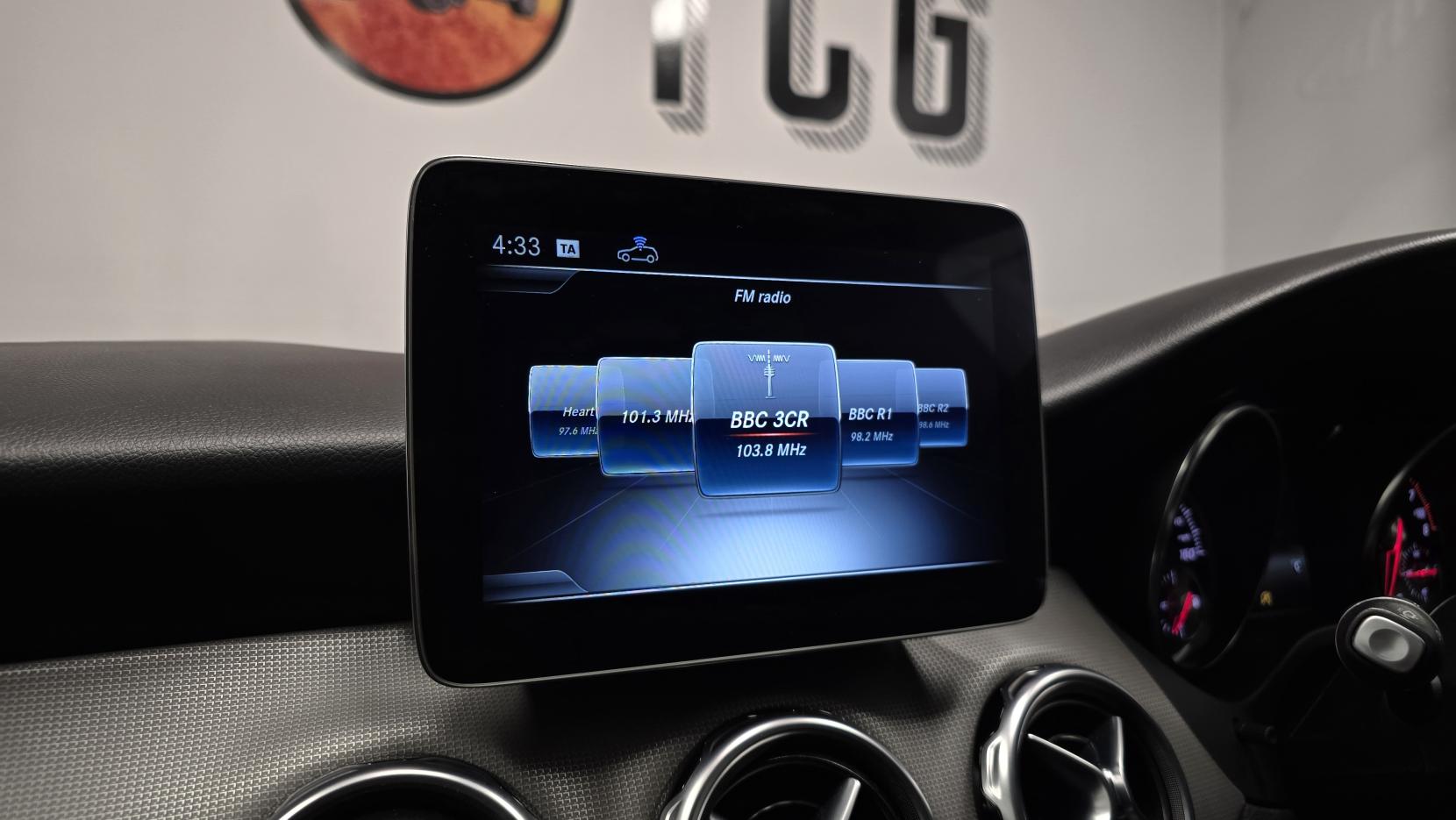 Mercedes-Benz GLA 1.6 GLA180 Urban Edition SUV 5dr Petrol Manual Euro 6 (s/s) (122 ps)