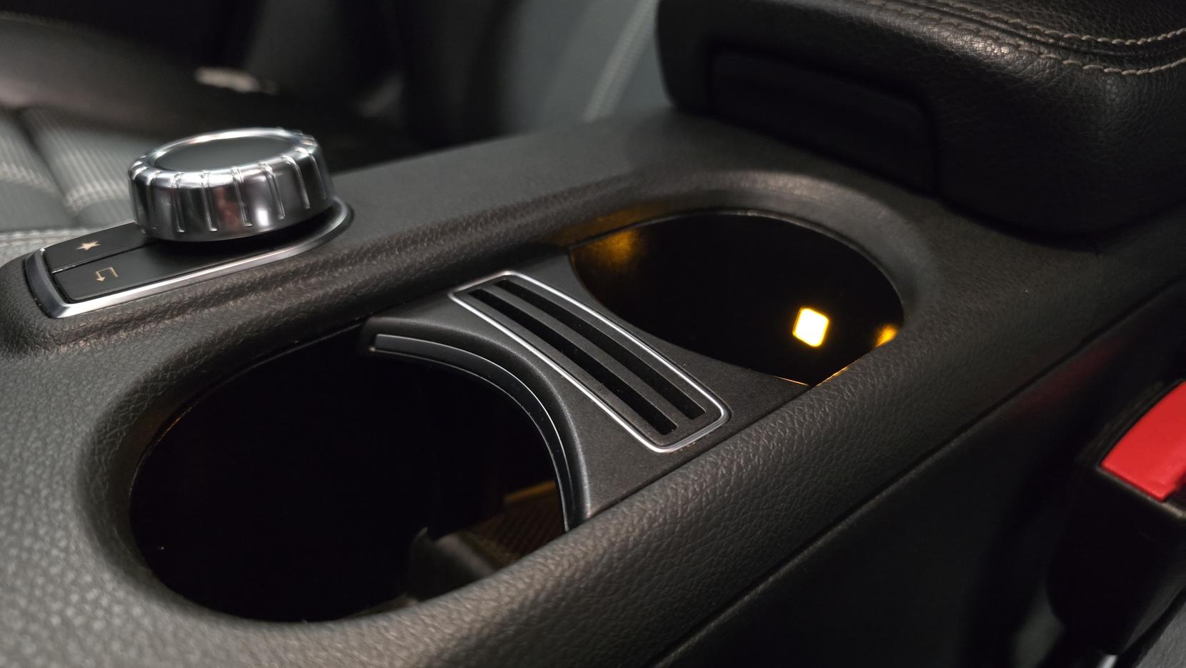 Mercedes-Benz GLA 1.6 GLA180 Urban Edition SUV 5dr Petrol Manual Euro 6 (s/s) (122 ps)