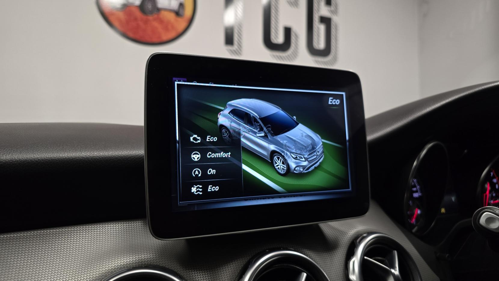 Mercedes-Benz GLA 1.6 GLA180 Urban Edition SUV 5dr Petrol Manual Euro 6 (s/s) (122 ps)