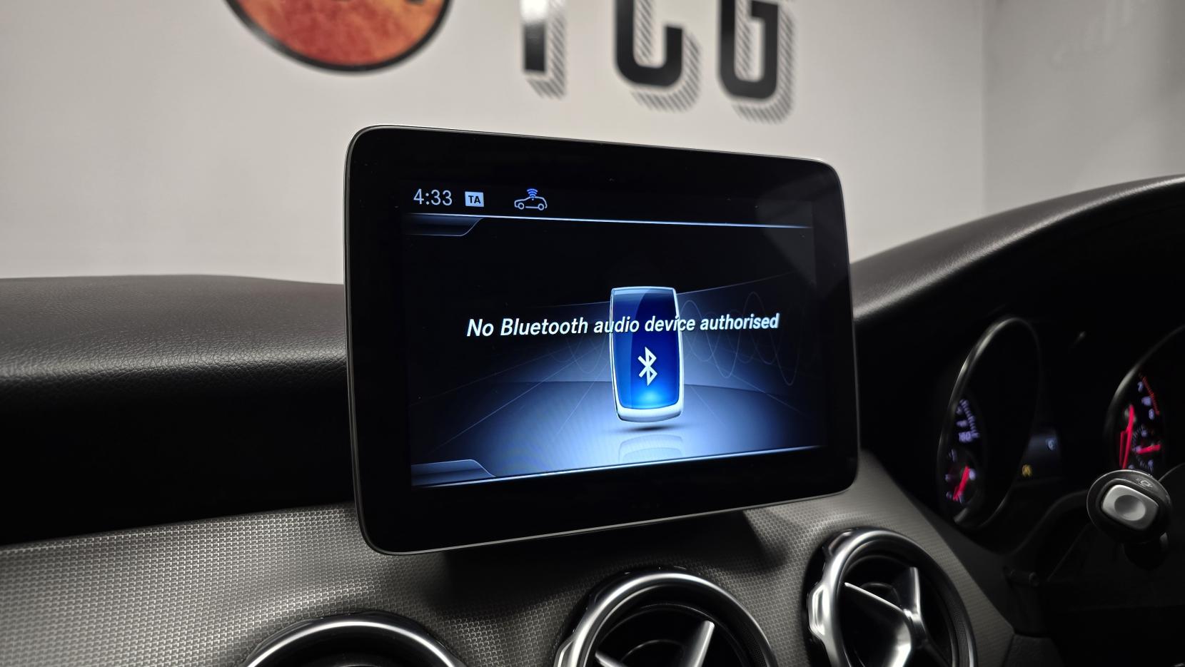 Mercedes-Benz GLA 1.6 GLA180 Urban Edition SUV 5dr Petrol Manual Euro 6 (s/s) (122 ps)