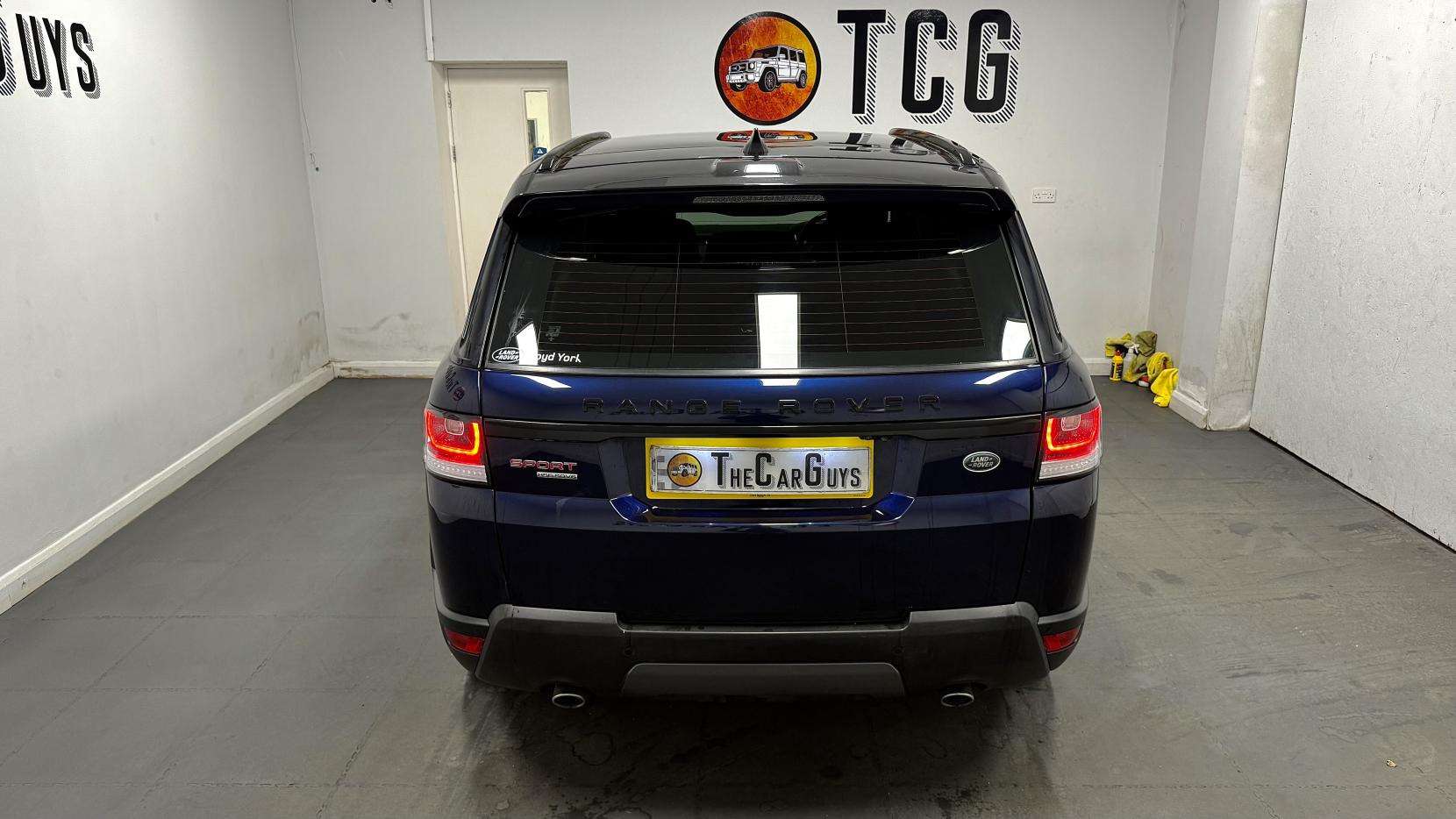 Land Rover Range Rover Sport 3.0 SD V6 HSE Dynamic SUV 5dr Diesel Auto 4WD Euro 6 (s/s) (306 ps)