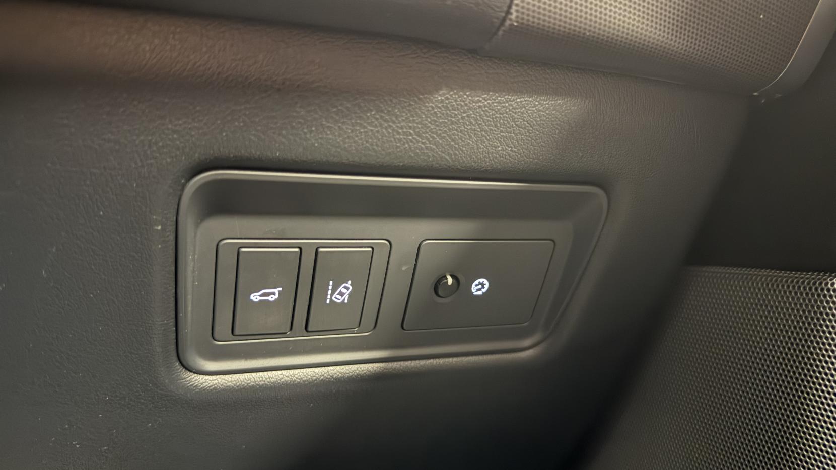 Land Rover Range Rover Sport 3.0 SD V6 HSE Dynamic SUV 5dr Diesel Auto 4WD Euro 6 (s/s) (306 ps)