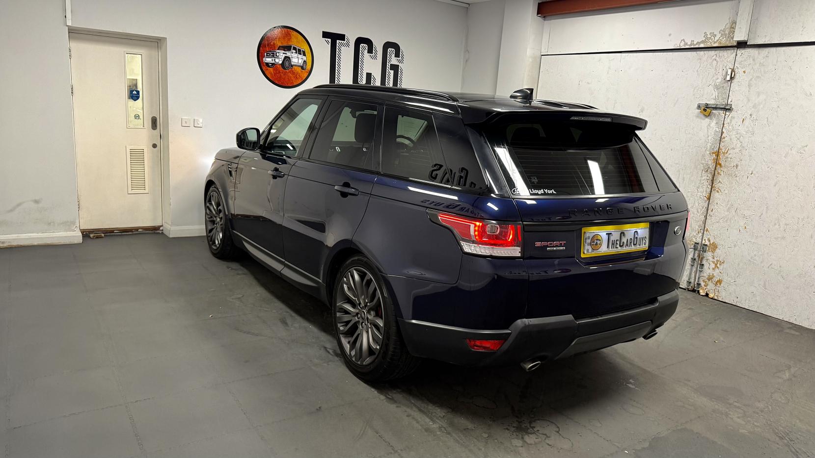 Land Rover Range Rover Sport 3.0 SD V6 HSE Dynamic SUV 5dr Diesel Auto 4WD Euro 6 (s/s) (306 ps)