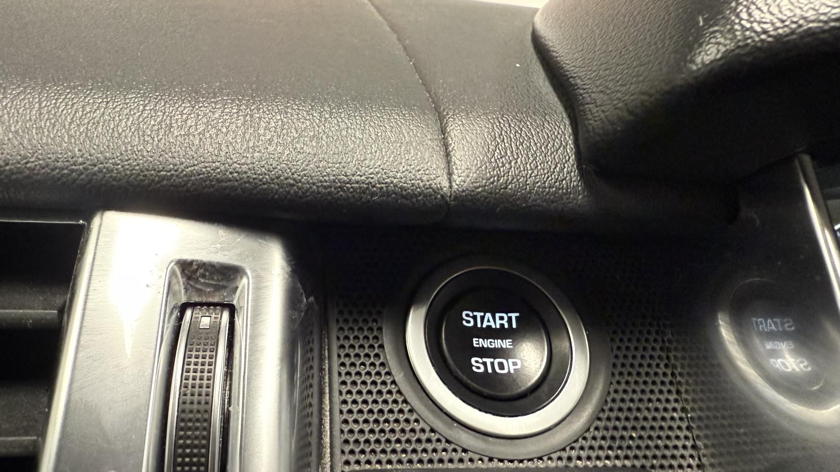 Land Rover Range Rover Sport 3.0 SD V6 HSE Dynamic SUV 5dr Diesel Auto 4WD Euro 6 (s/s) (306 ps)