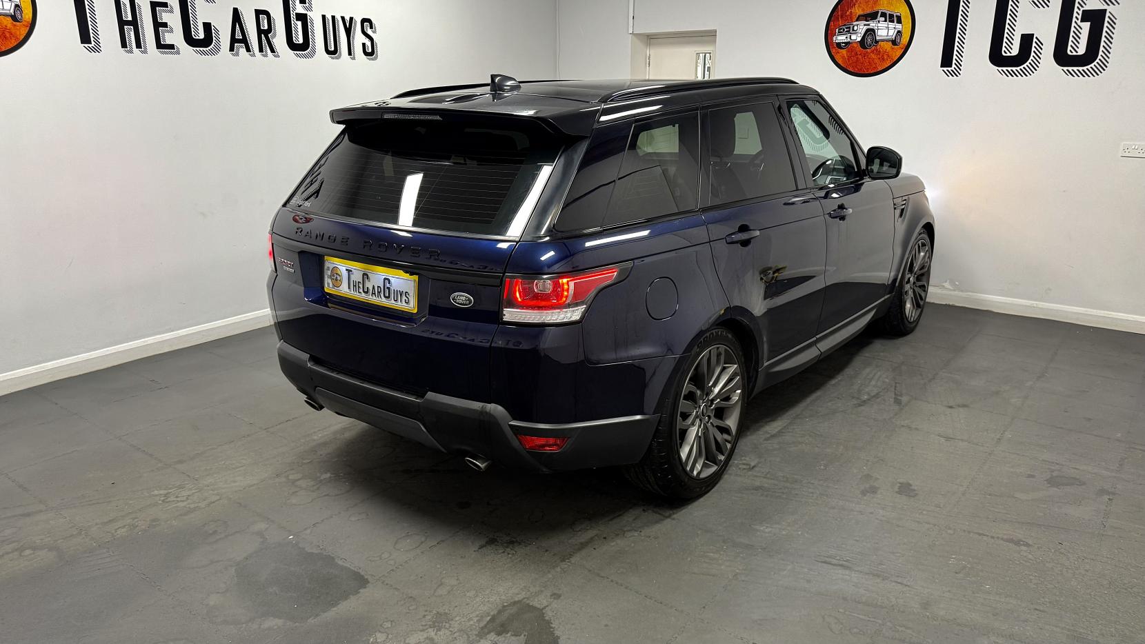 Land Rover Range Rover Sport 3.0 SD V6 HSE Dynamic SUV 5dr Diesel Auto 4WD Euro 6 (s/s) (306 ps)