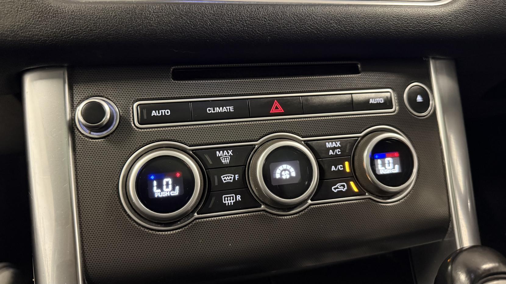 Land Rover Range Rover Sport 3.0 SD V6 HSE Dynamic SUV 5dr Diesel Auto 4WD Euro 6 (s/s) (306 ps)