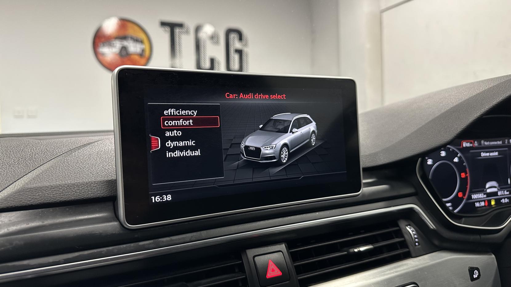 Audi A4 Avant 2.0 TDI S line Estate 5dr Diesel Manual Euro 6 (s/s) (150 ps)