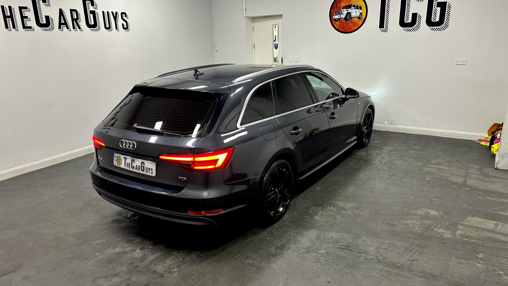 Audi A4 Avant 2.0 TDI S line Estate 5dr Diesel Manual Euro 6 (s/s) (150 ps)