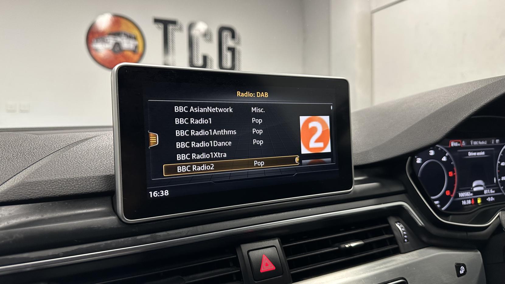 Audi A4 Avant 2.0 TDI S line Estate 5dr Diesel Manual Euro 6 (s/s) (150 ps)