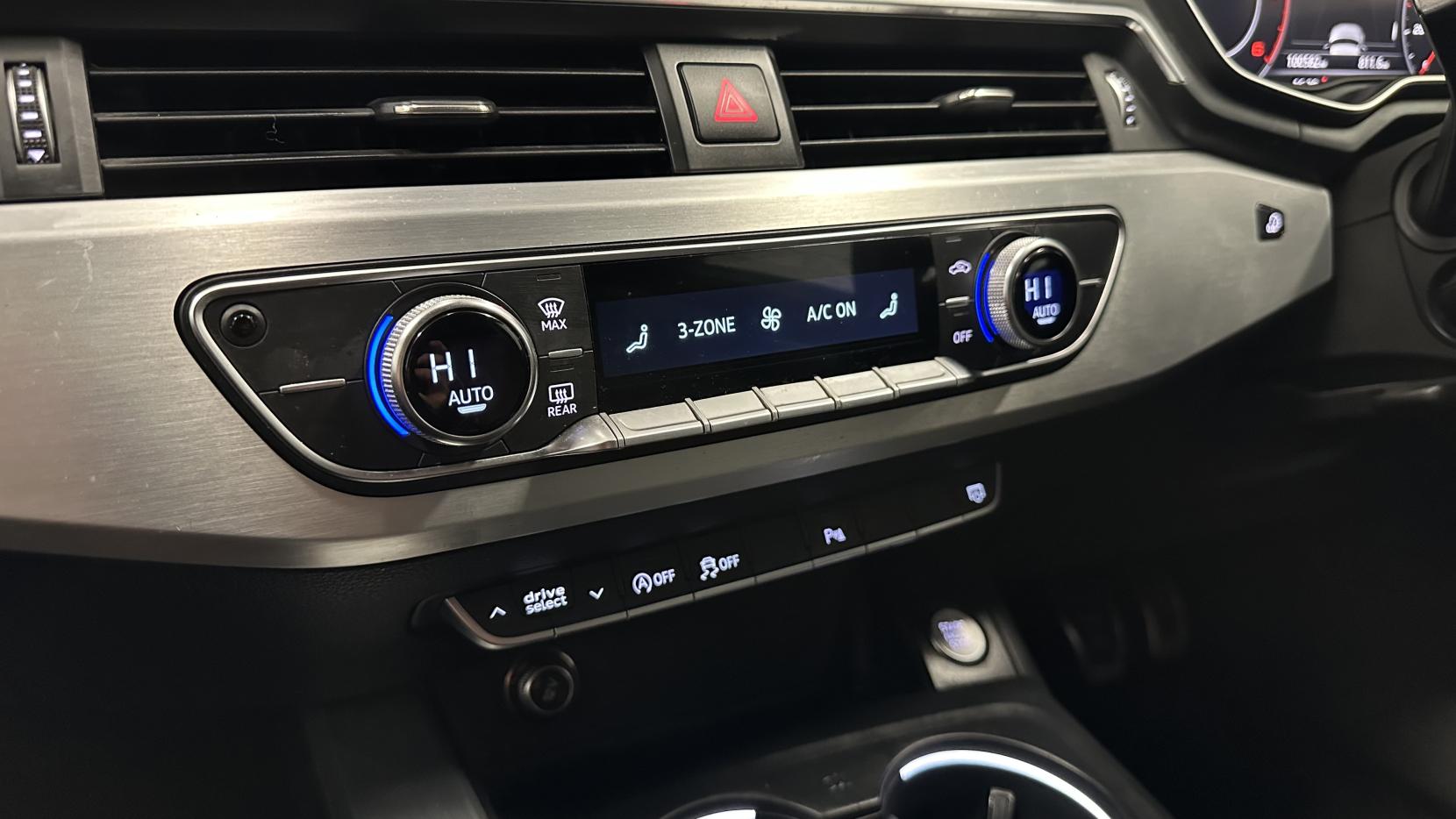 Audi A4 Avant 2.0 TDI S line Estate 5dr Diesel Manual Euro 6 (s/s) (150 ps)