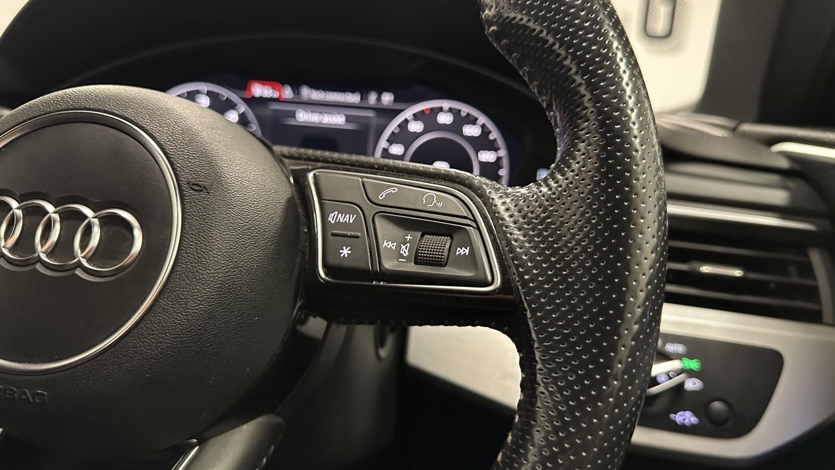 Audi A4 Avant 2.0 TDI S line Estate 5dr Diesel Manual Euro 6 (s/s) (150 ps)