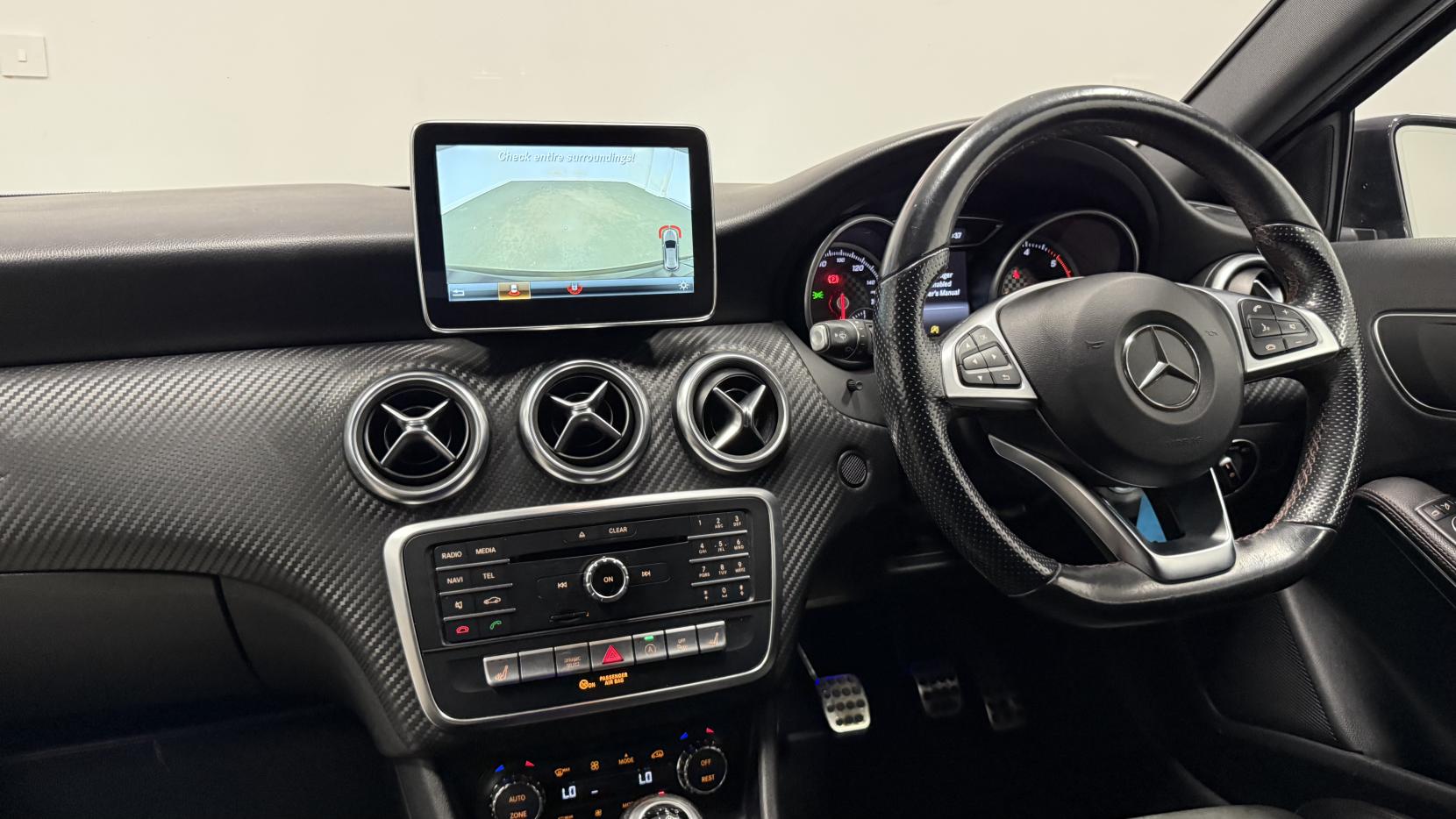 Mercedes-Benz A Class 1.5 A180d AMG Line (Premium) Hatchback 5dr Diesel Manual Euro 6 (s/s) (109 ps)